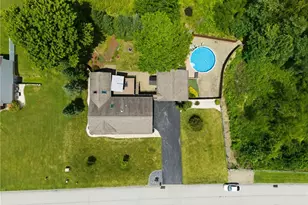 422 Primrose Dr, Unity Township, PA 15601 - Photo 38