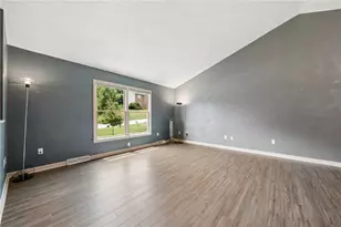 422 Primrose Dr, Unity Township, PA 15601 - Photo 2
