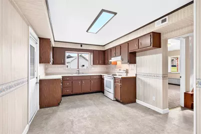 403 Perry Avenue, Washington Township, PA 15012 - Photo 8