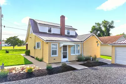 403 Perry Avenue, Washington Township, PA 15012 - Photo 4