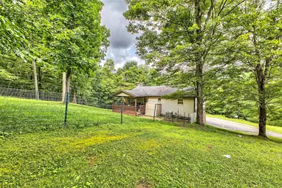 101 Gogo Lake Dr, Rayne Township-Ernest, PA 15701 - Photo 14