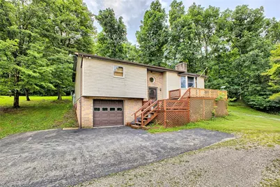 101 Gogo Lake Dr, Rayne Township-Ernest, PA 15701 - Photo 1