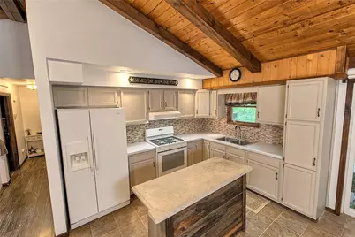 101 Gogo Lake Dr, Rayne Township-Ernest, PA 15701 - Photo 8