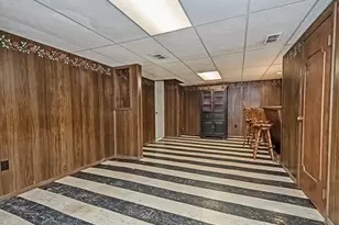638 Elaine Dr, Pittsburgh, PA 15236 - Photo 10