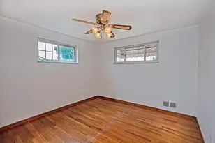 638 Elaine Dr, Pittsburgh, PA 15236 - Photo 6
