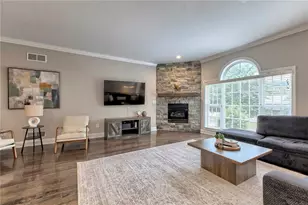 7010 Crider Rd, Adams Township, PA 16046 - Photo 10