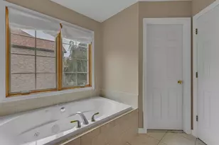 136 Meadow Dr, Chippewa Township, PA 15010 - Photo 18