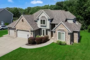 136 Meadow Dr, Chippewa Township, PA 15010 - Photo 1