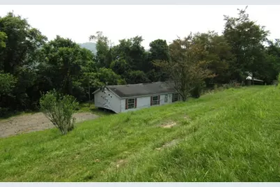 732 7th St, Marianna Boro, PA 15345 - Photo 4