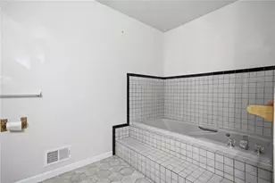 4914 Cypress St, Pittsburgh, PA 15224 - Photo 18