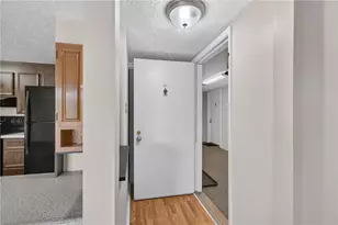 8101 Revere Pl, Hopewell Township, PA 15001 - Photo 6
