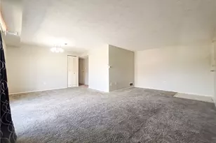 329 Ridge Point Cir, South Fayette, PA 15017 - Photo 4