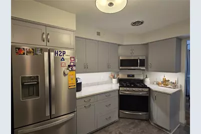 1830 Foxcroft Ln #601, Pittsburgh, PA 15101 - Photo 2