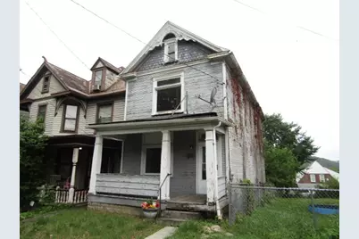 223 N 2nd St, Jeannette, PA 15644 - Photo 2