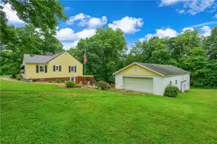 1720 Royal Dr, North Sewickley Township, PA 16117 - Photo 6