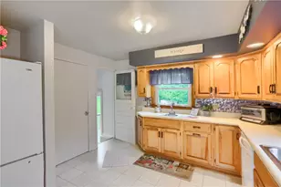 1720 Royal Dr, North Sewickley Township, PA 16117 - Photo 18