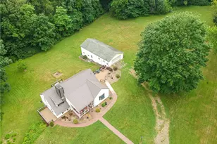 1720 Royal Dr, North Sewickley Township, PA 16117 - Photo 2