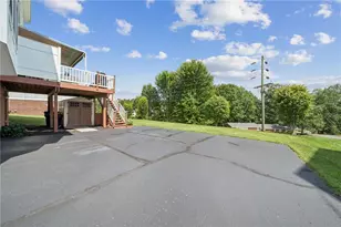 1023 Mayfair Dr, Cecil, PA 15317 - Photo 36