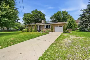 612 Lesnett Rd, Bridgeville, PA 15017 - Photo 2