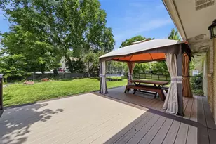 612 Lesnett Rd, Bridgeville, PA 15017 - Photo 38