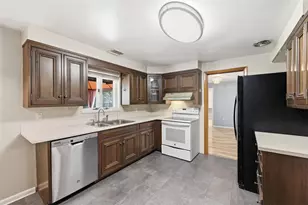 612 Lesnett Rd, Bridgeville, PA 15017 - Photo 14