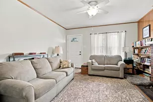 539 Dippold Ave, Baden, PA 15005 - Photo 12