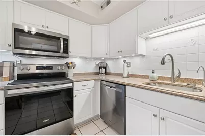 205 Alfred Pl, Hempfield Township, PA 15601 - Photo 6