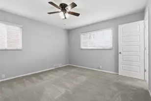 1013 El Rancho Dr, Green Tree, PA 15220 - Photo 18