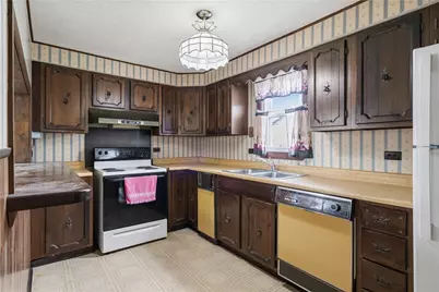 1384 5th Avenue, Freedom, PA 15042 - Photo 10