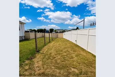 81 Broad St, Leetsdale, PA 15056 - Photo 8