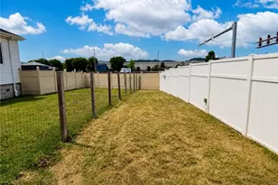 81 Broad St, Leetsdale, PA 15056 - Photo 8