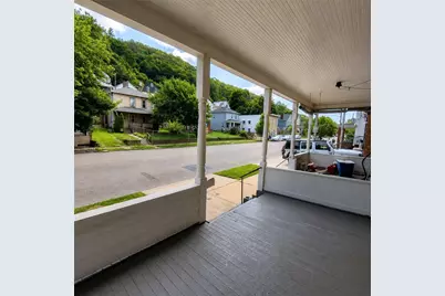 81 Broad St, Leetsdale, PA 15056 - Photo 4