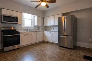 81 Broad St, Leetsdale, PA 15056 - Photo 12