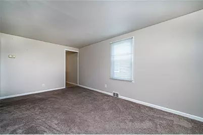 210 New Haven Ln, Neville Twp, PA 15225 - Photo 4