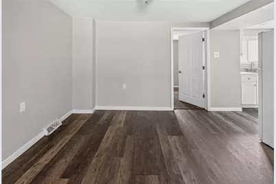 223 Suncrest St, Pittsburgh, PA 15210 - Photo 10