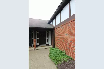 102 Trailside Dr, Aleppo, PA 15143 - Photo 2