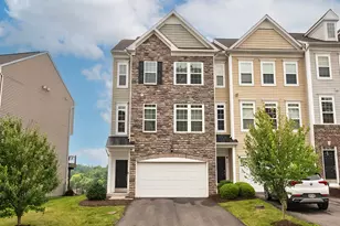 17 Remington Dr, Chartiers, PA 15301 - Photo 1
