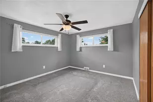 5568 Clark Ave, Bethel Park, PA 15102 - Photo 20