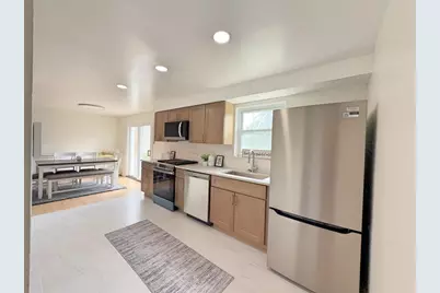 2429 Rose Garden Rd, Banksville/Westwood, PA 15220 - Photo 8