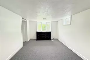 2429 Rosegarden Rd, Pittsburgh, PA 15220 - Photo 24