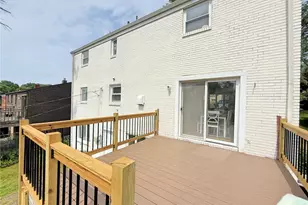 2429 Rosegarden Rd, Pittsburgh, PA 15220 - Photo 10