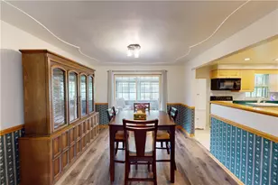 121 Covewood Dr, Center Township, PA 16001 - Photo 6