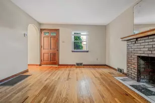 2808 Castleview Dr, Pittsburgh, PA 15227 - Photo 8