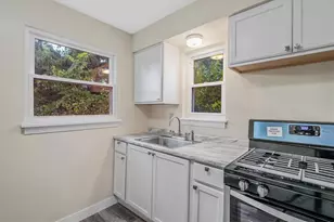 2808 Castleview Dr, Pittsburgh, PA 15227 - Photo 12