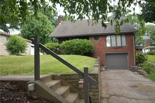 1816 Park Cir Dr, Pittsburgh, PA 15116 - Photo 2
