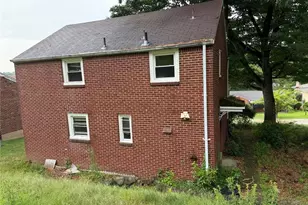 1015 Glencoe, Green Tree, PA 15220 - Photo 4