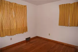 2012 Brodhead Rd, Hopewell Township, PA 15001 - Photo 16