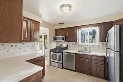 4 Gien Dr, Pittsburgh, PA 15209 - Photo 10