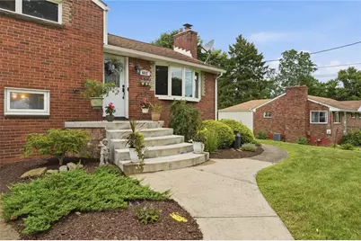 6512 Springvale Dr, South Park, PA 15236 - Photo 4