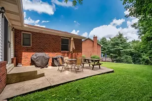 201 Falcon Ridge Dr, New Kensington, PA 15068 - Photo 6